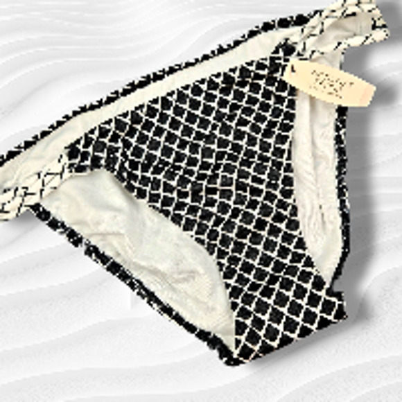 Victoria Secret Bikini Bottom - Picture 2 of 4